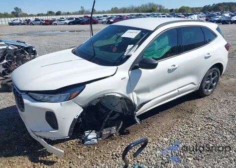 2024 Ford Escape St-Line z USA, uszkodzony, nr VIN 1FMCU0MN4RUA68441